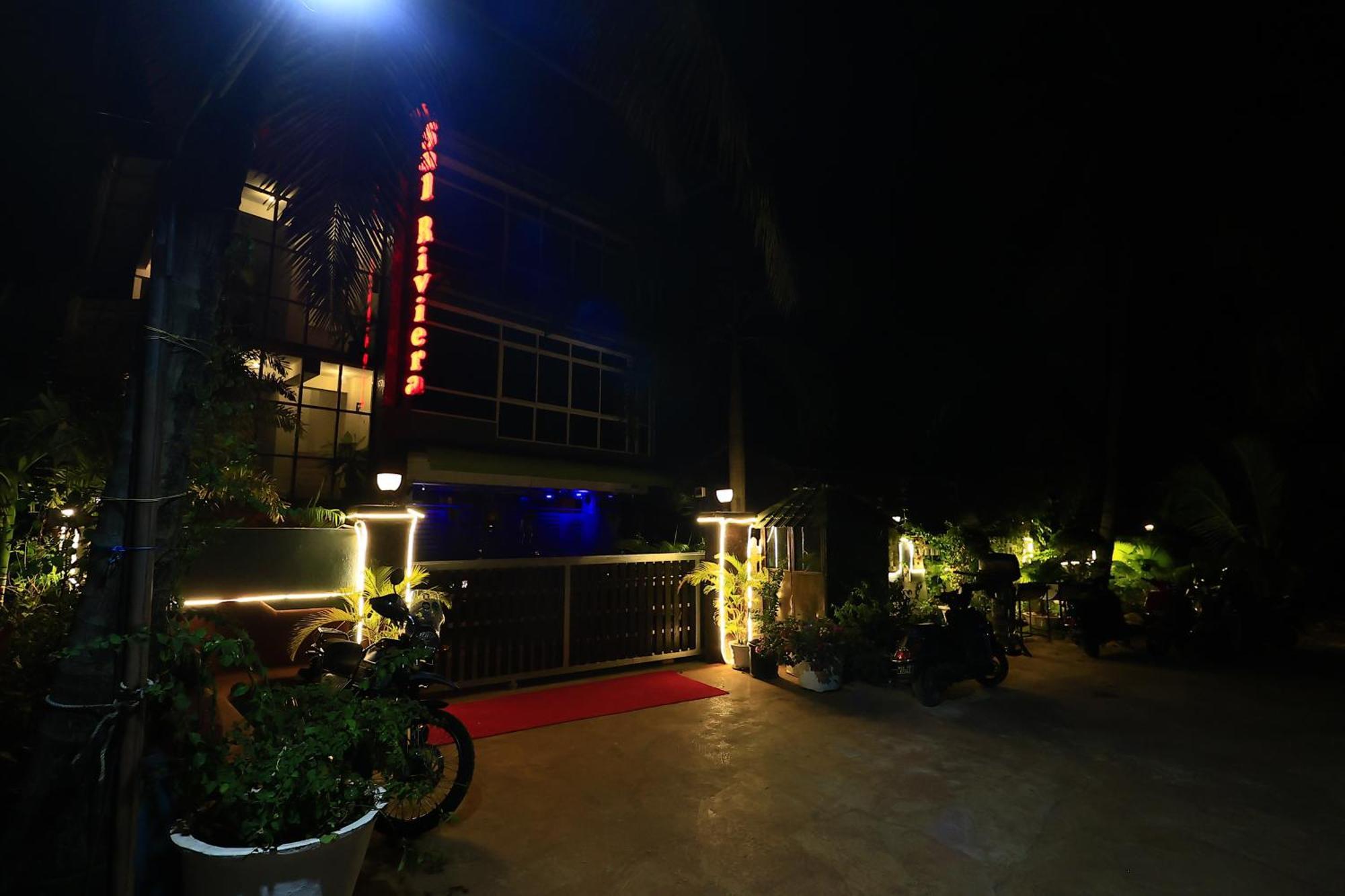 萨尔里维埃拉酒店 卡维洛瑟姆 外观 照片